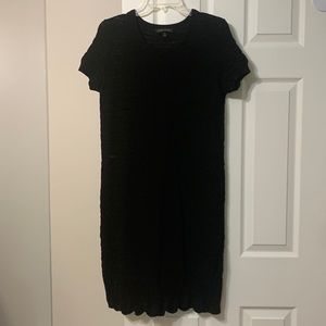 Banana Republic black M knit style dress. Short sleeve.